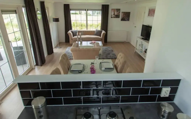 Comfortable Chalet Located in the Green Achterhoek
