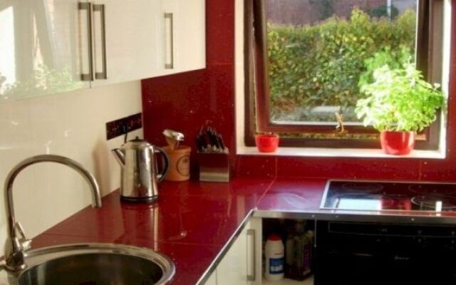 Glan Llyn Guest House