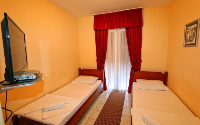 Hotel Podostrog