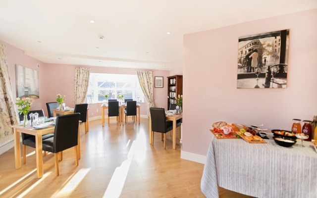 Caravogue House Bed & Breakfast