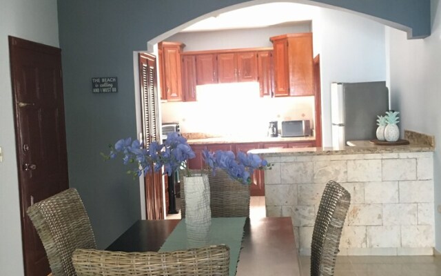 Palm Suites Unit A4