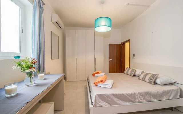 The Hillock North B4