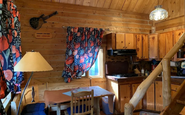 Joy's Kenai River Cabins