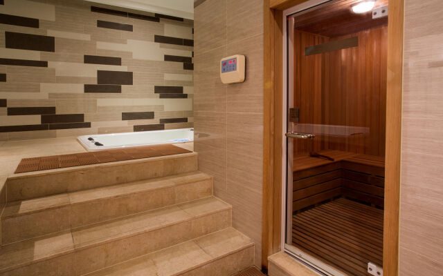 CM+ Service Apartment