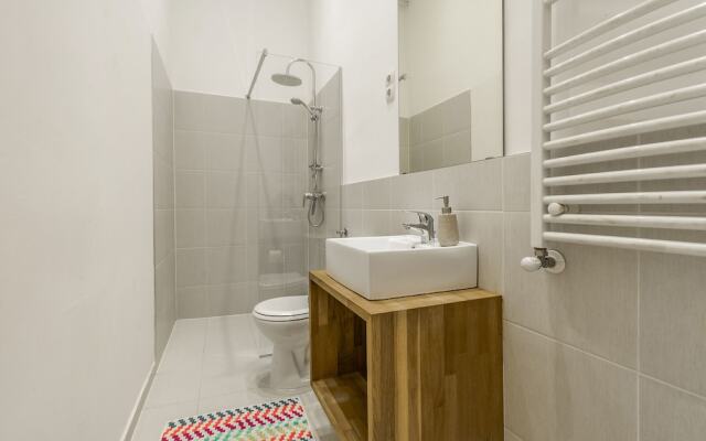 Mahler apartment in VI Terézváros with WiFi.