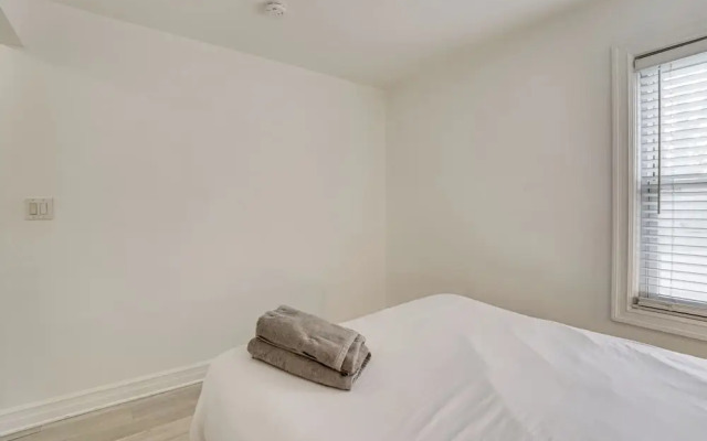 Trendy Birmingham House w/ Laundry Amenities!