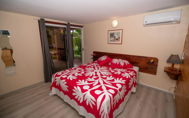 Bora Bora Holiday's Lodge and Villa