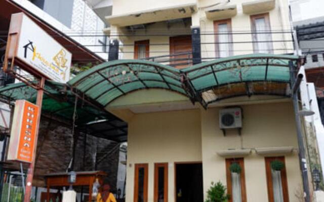 Khresna Guest House Malioboro RedPartner
