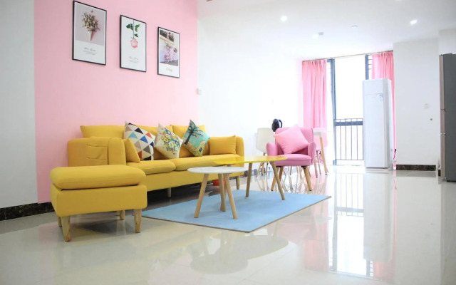 Wanlong Apartment Xiangxue Branch
