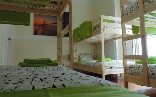 We Love Hostel
