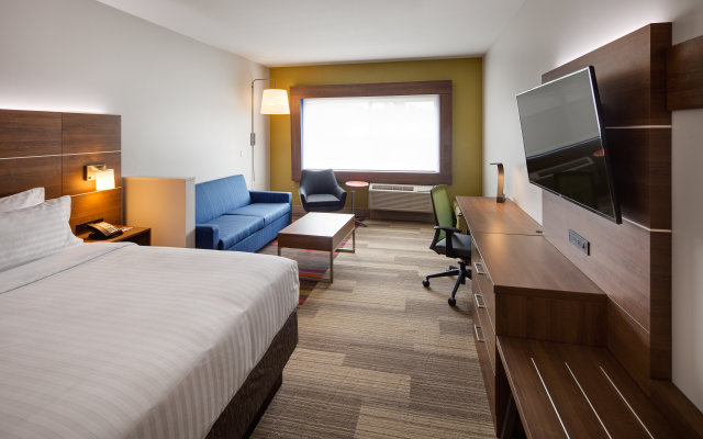 Holiday Inn Express & Suites Terrace, an IHG Hotel