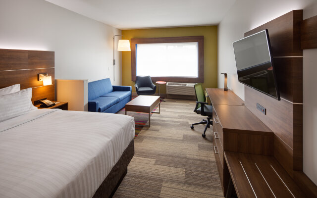 Holiday Inn Express & Suites Terrace by IHG