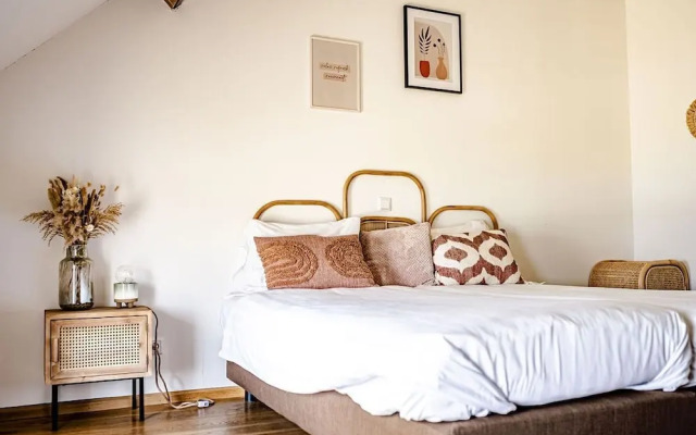 Tiny Parks Cast Away