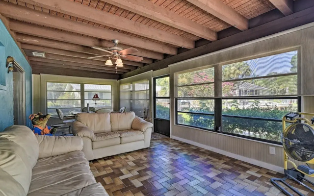 Riverfront Home With Private Dock, Fire Pit!