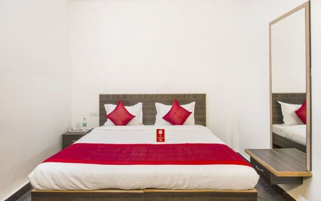 Oyo 9936 Delight Inn