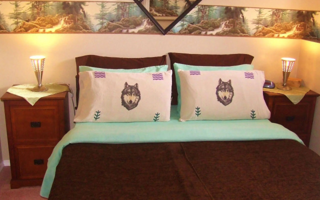 Silvern Lake Trail Bed & Breakfast