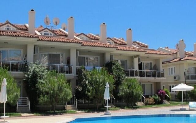 Villa SL18 by JoyLettings