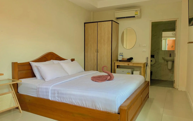 Baan Baramee House