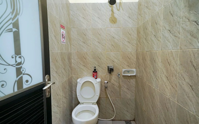 RedDoorz near Exit Toll Sirkuit Sentul