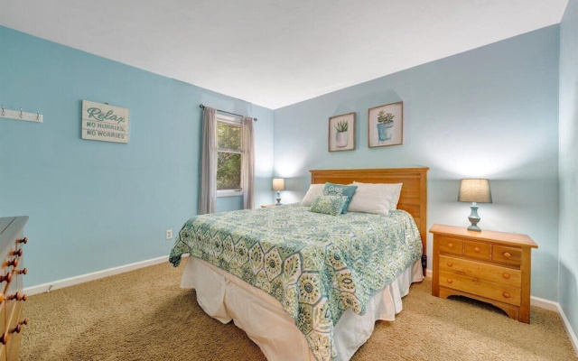 Reel Relaxed - Lakefront w/ Private Dock!