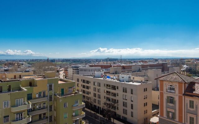Bright Panorama Apartment