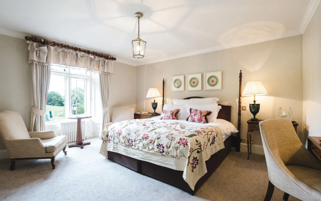 Lords of the Manor Hotel
