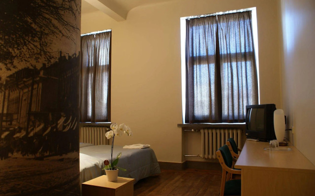 Hotel Metropolis