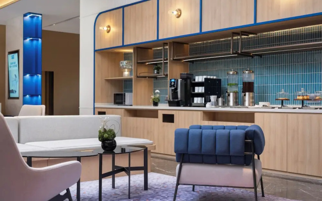 Holiday Inn Express Shenzhen Baolong Metro Station By IHG – Lobby – Shenzhen