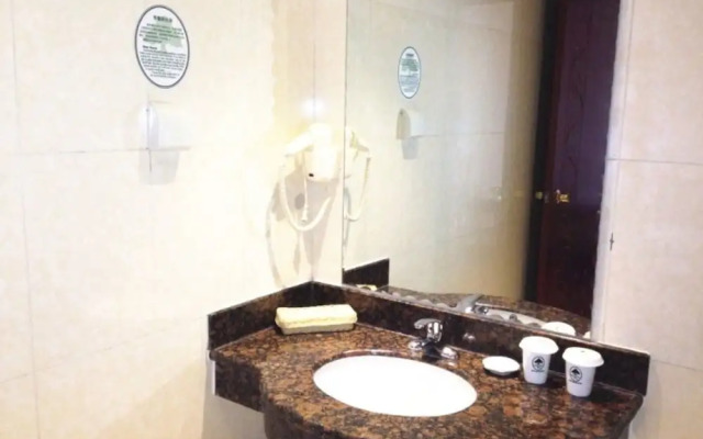 GreenTree Inn Jinan Gaoxin District Suncun New District Express Hotel