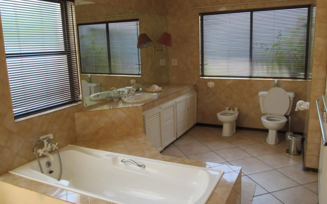 Bettie's Luxury Lodge