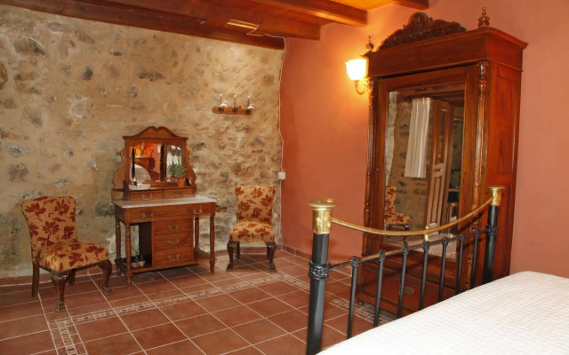 Dorovinis Country Houses