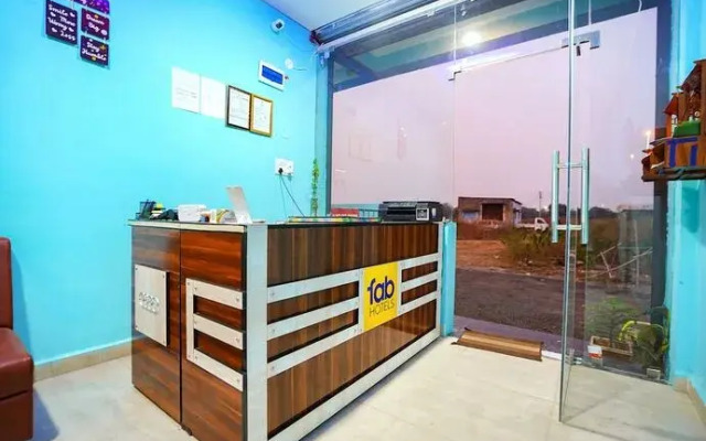 FabExpress Evaan Deluxe Rooms