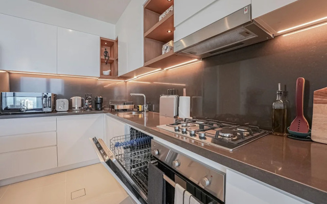 Modern 2BR HighFloor Haven - Vida Marina