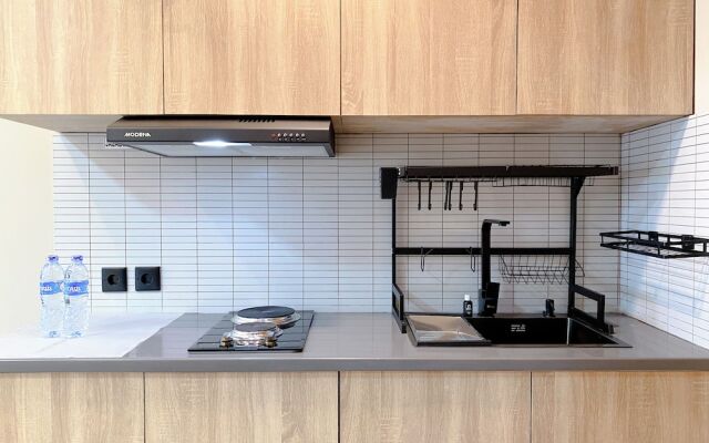 Modern Look Studio at LRT City Jatibening Apartment