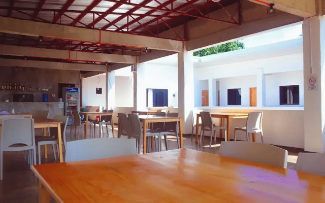 Camotes Backpackers Hostel