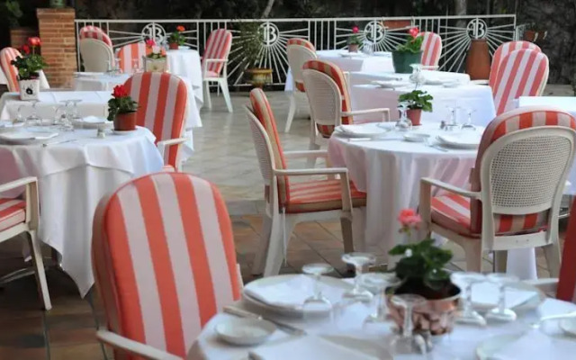 Hôtel Orsay - La Cuisine dAlain