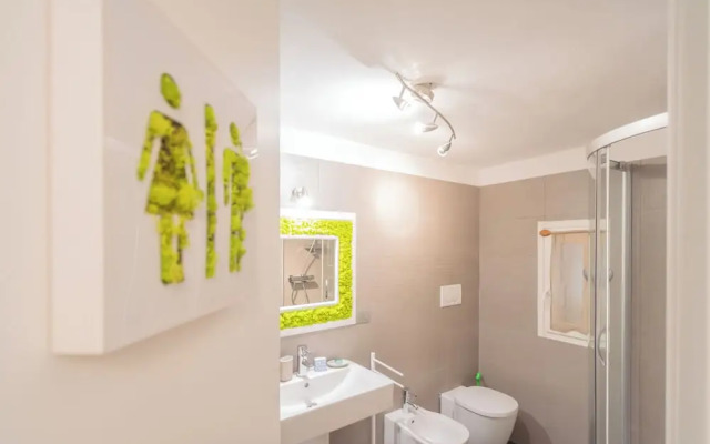 The Green Nest by Lake Como by Rent all Como