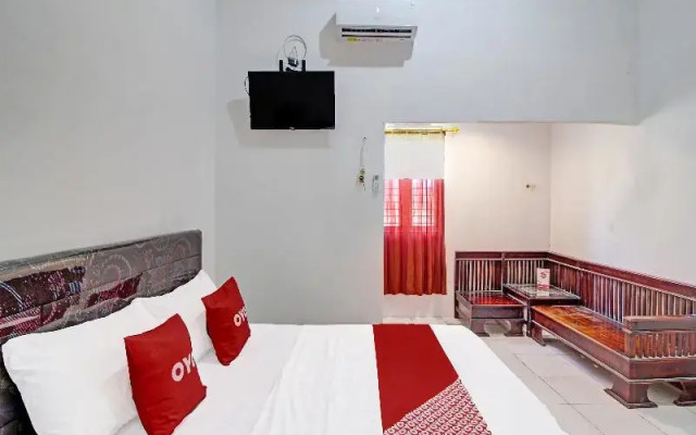 Moza Guest House by OYO