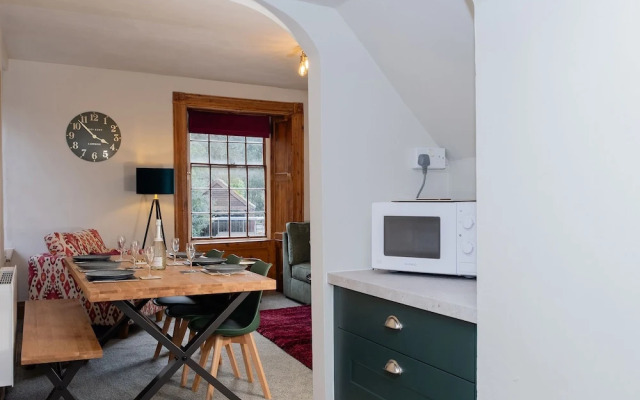 Watermouth Castle, Rhododendron Apartment