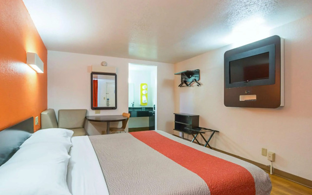 Motel 6 Round Rock, TX