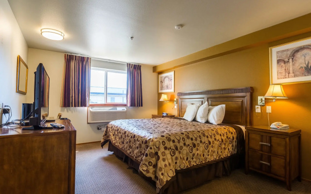 Bay City Inn
