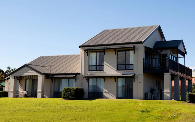 Discovery Resorts - McCracken Country Club