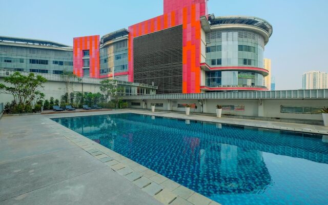 Prime Location and Luxury 2BR The Empyreal Apartment