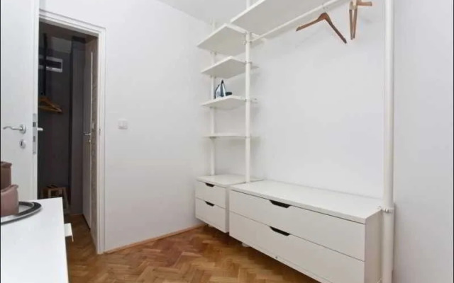 Goodnight Warsaw Apartments Bonifraterska 16