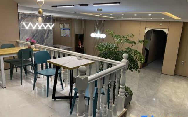 Huaxinyuan Hotel