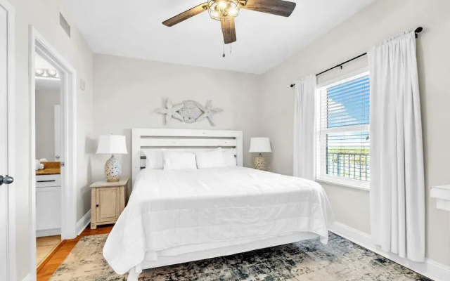 Laketown Wharf 1213