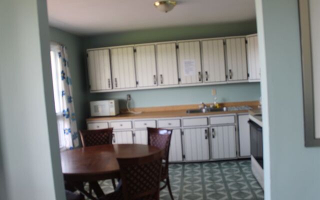 Advantage Inn