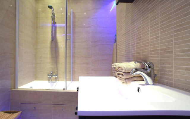 The Queen Luxury Apartments - Villa Medici