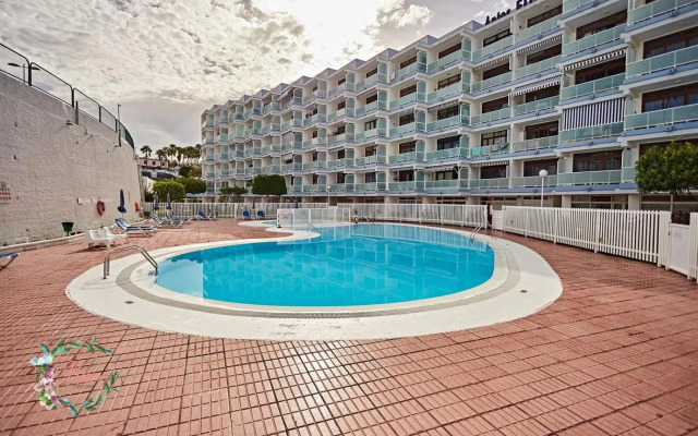 Parrot's House- Yumbo center