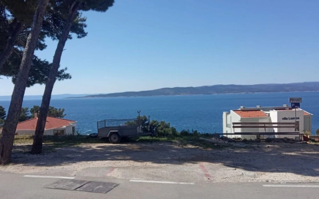 Lovre - Close to the sea - A3